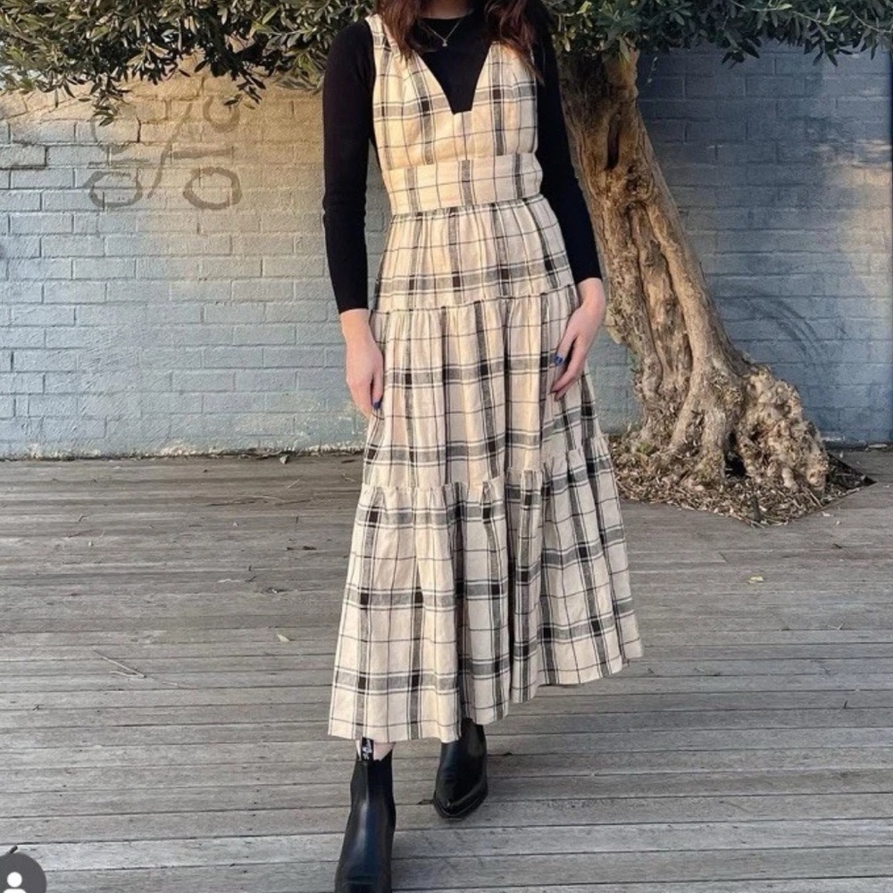 Shona Joy Indra Linen Plunged Cross Back Midi Dress Size 4 - Picture 4 of 14